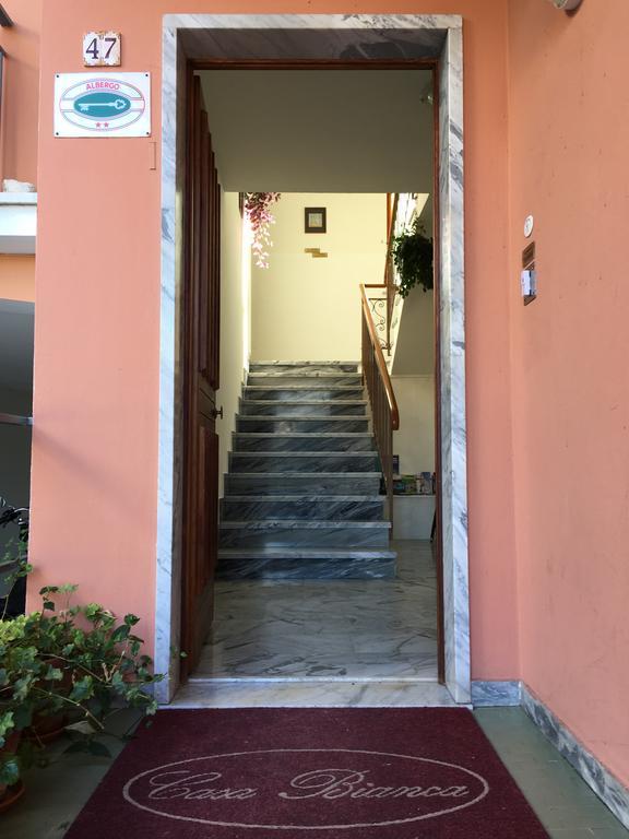Casa Bianca Hotel มัลเชซิเน ภายนอก รูปภาพ